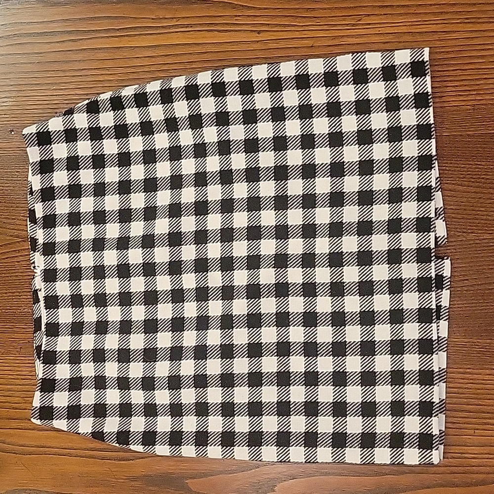 Talbots Black and White Buffalo Check Skirt
